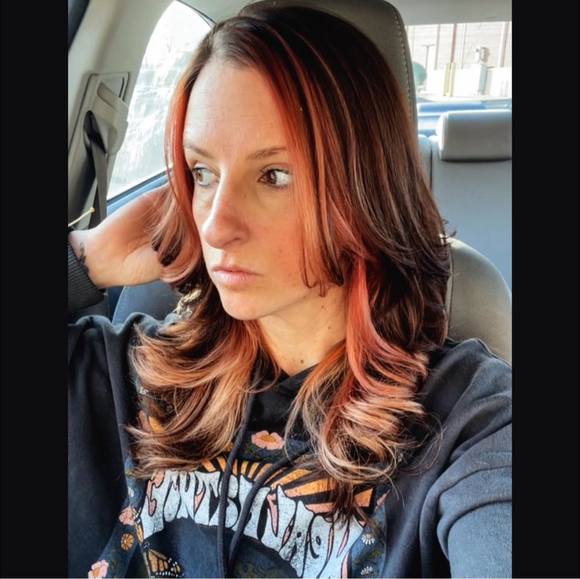 Profile Picture of Nancy Bujnowski (@speedy4xx) on Poshmark