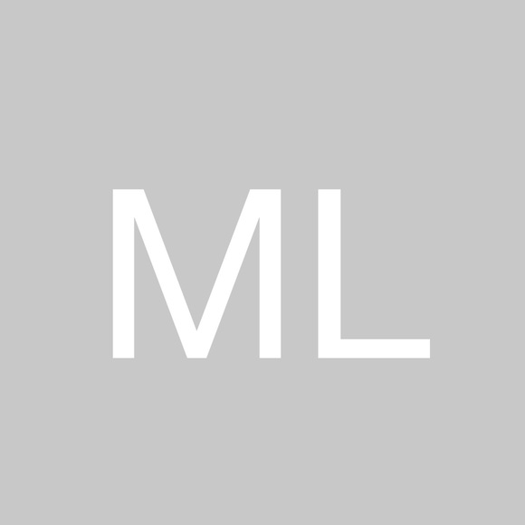 Profile Picture of Melissa Laferrier (@beaches530) on Poshmark