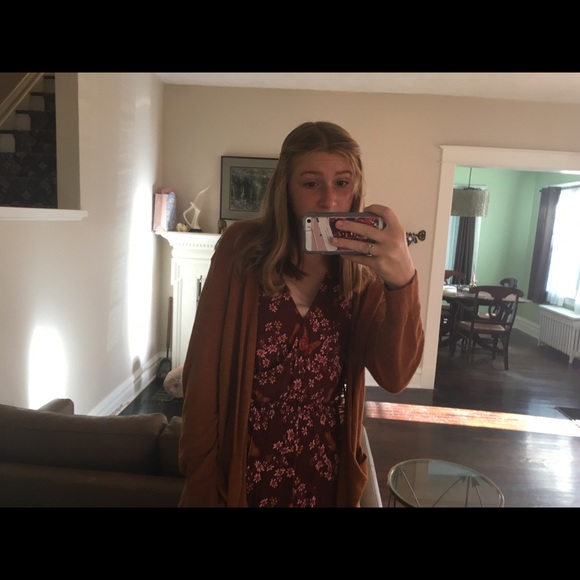 Profile Picture of Lucy Langerveld (@lucylangerveld) on Poshmark