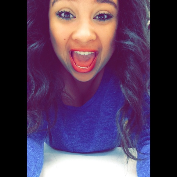 Profile Picture of Anissa Alvarado (@princessanissa) on Poshmark