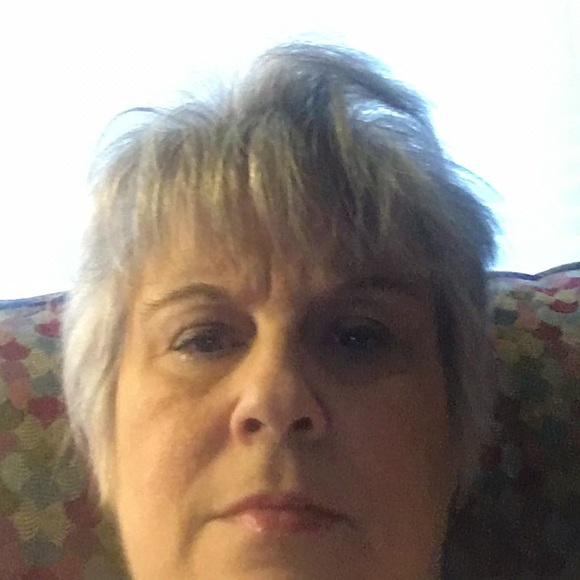 Profile Picture of Diane Evrard (@ladydi802) on Poshmark