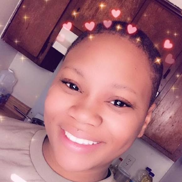 Profile Picture of Lacristal Ca'tura (@catura13) on Poshmark