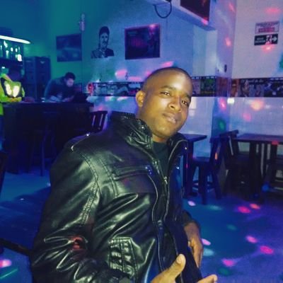 Profile Picture of David Agron (@david50agron) on Twitter
