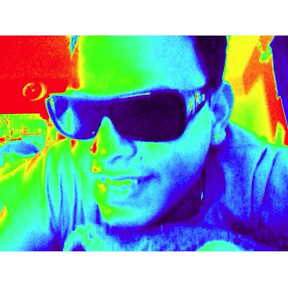 Profile Picture of Adrian Polania (@correadrian1) on Poshmark