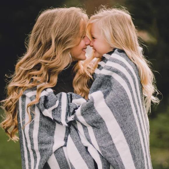 Profile Picture of Tonya Burris sturgeon (@burris18) on Poshmark