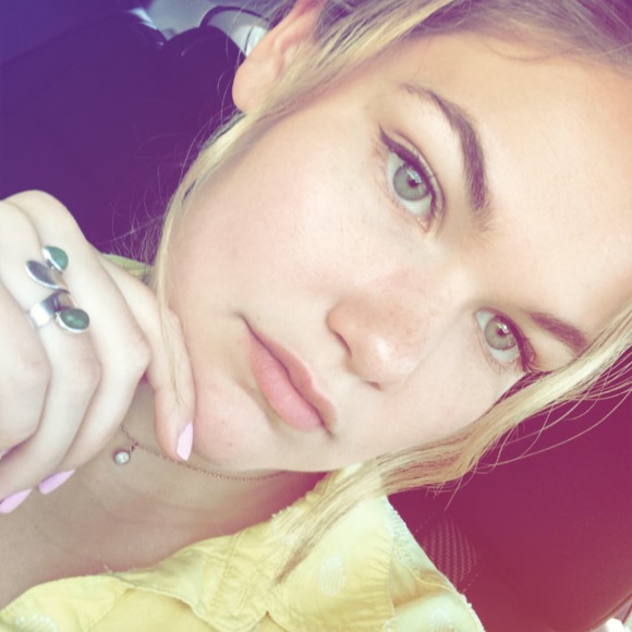 Colleen Mccadden - Poshmark Profile Picture of Colleen Mccadden (@colleenjm_11) on Poshmark