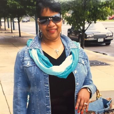 Profile Picture of Sheila Calvert (@Babywhisper16) on Twitter