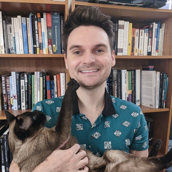 Profile Picture of Joe Cavanaugh (@joecavanaugh) on Poshmark