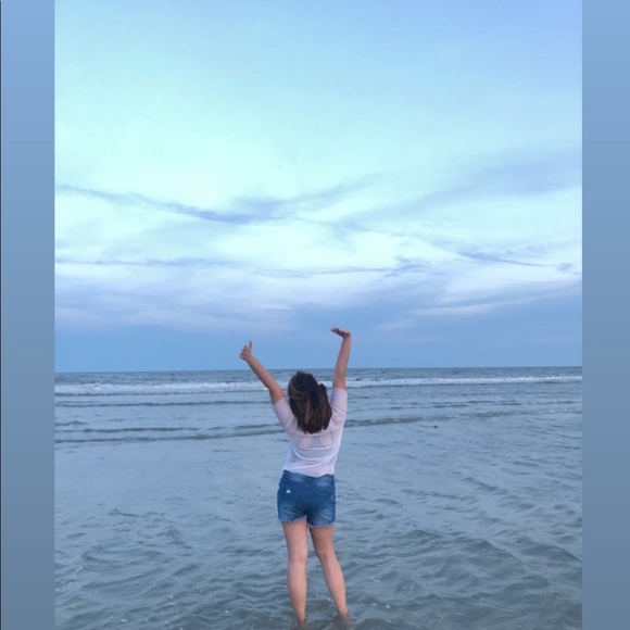 Profile Picture of James c. Leoni iii (@jakim06) on Poshmark