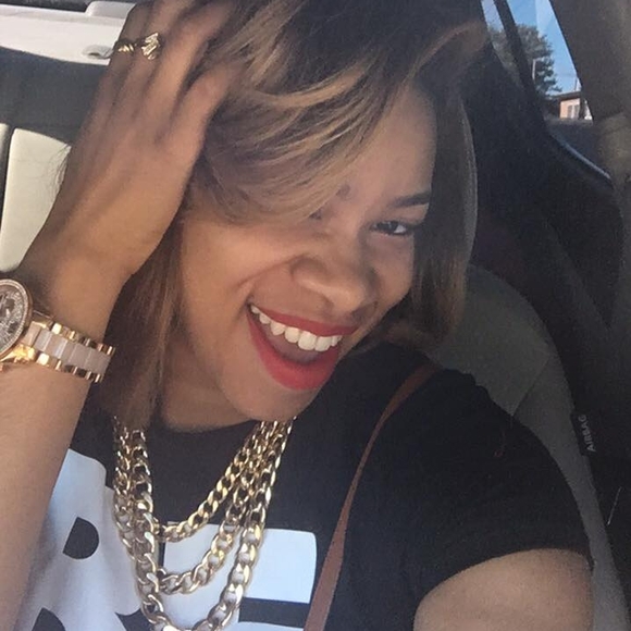 Profile Picture of Keisha Pippins (@keishap0417) on Poshmark