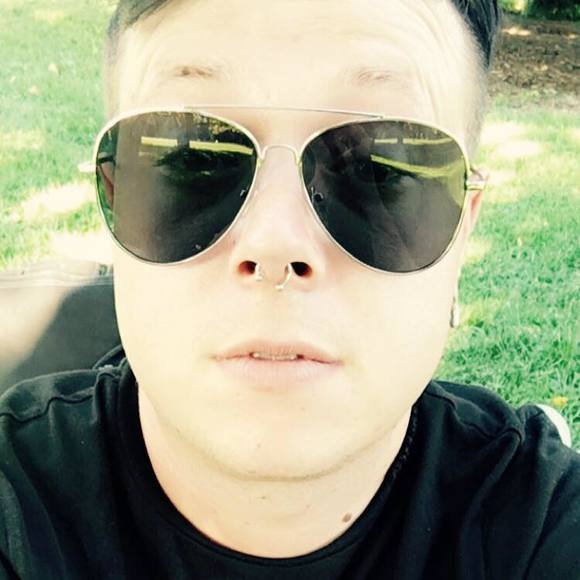 Profile Picture of Travis Cheney (@travischeney) on Poshmark