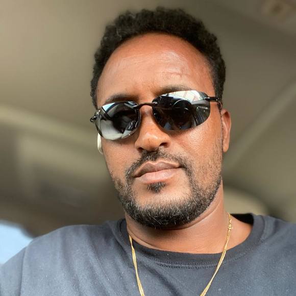 Profile Picture of Belete Deme (@barnyb7) on Poshmark