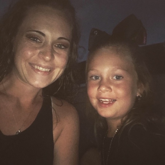 Jessie Tibaldi - Poshmark Profile Picture of Jessie Tibaldi (@jessietibaldi) on Poshmark