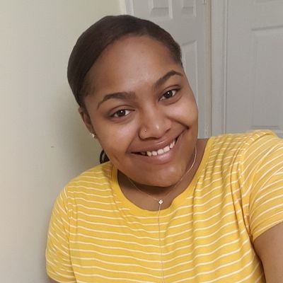 Profile Picture of Christin Evans (@chrlistin) on Twitter