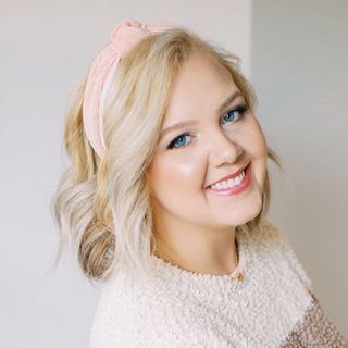 Profile Picture of HANNAH LOCKHART (@hannahlockhartphoto) on Instagram