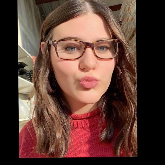 Profile Picture of Grace Forrest (@grace4est) on Poshmark