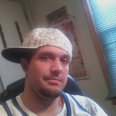 Profile Picture of Erik Freund (@bigezey24) on Twitter