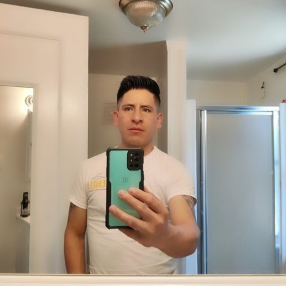 Profile Picture of Walter Jungal (@walterjv22_03) on Poshmark