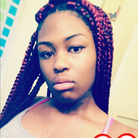 Profile Picture of Ebony Perrilloux (@ebonyrmsa) on Poshmark