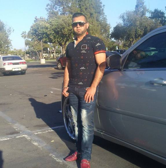 Profile Picture of Jairo Urquides (@jairourquides) on Poshmark