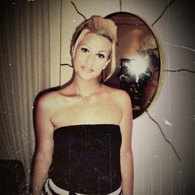 Profile Picture of Alexandra Chris (@AlexandraChri13) on Twitter