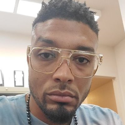 Profile Picture of Stephen Holloway (@DJ_Holloway444) on Twitter