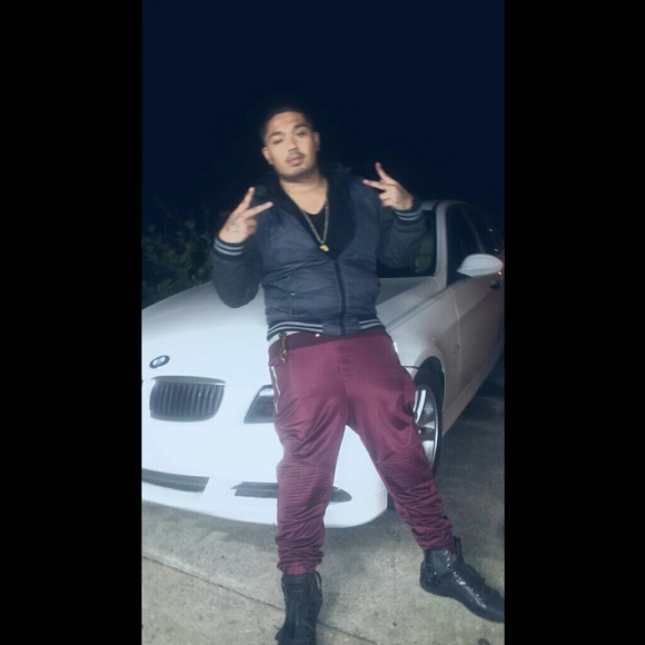 Profile Picture of Jimmy Vo (@jaypride469) on Poshmark
