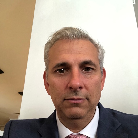 Profile Picture of Ericeric Ribner (@eribner) on Poshmark