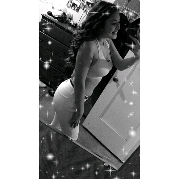 Profile Picture of Andre Perez (@andreaperez909) on Poshmark
