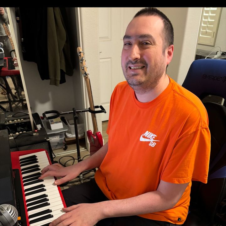 Profile Picture of Kevin Bloom (@kevin.bloom6) on Tiktok