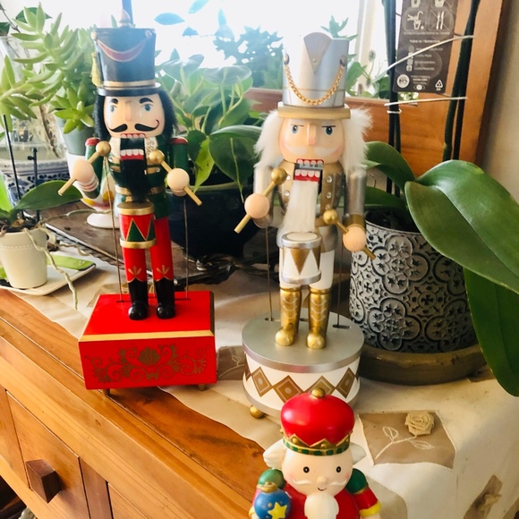 Profile Picture of Jens Carign (@tedja) on Poshmark