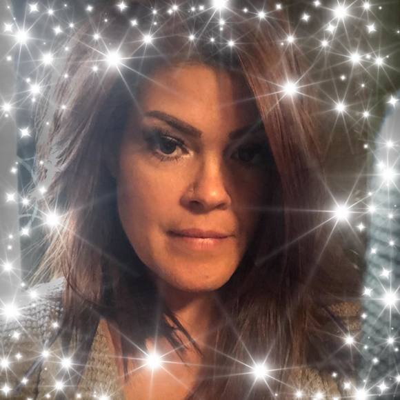 Profile Picture of Tracy Brookings (@tracybrookings) on Poshmark