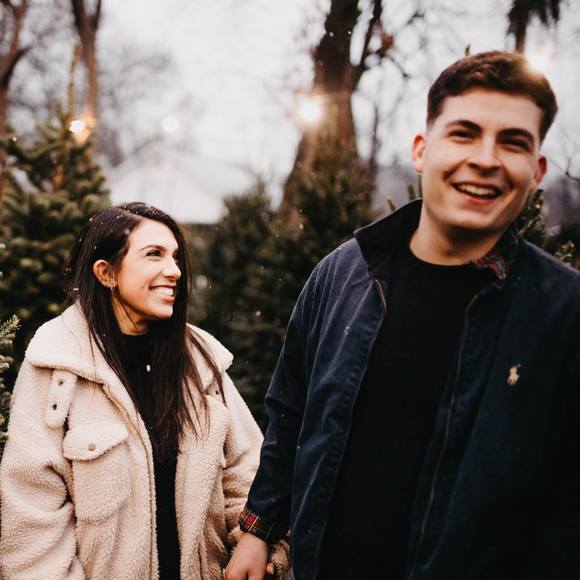 Profile Picture of Alex Papaleo (@alexpapaleo) on Poshmark