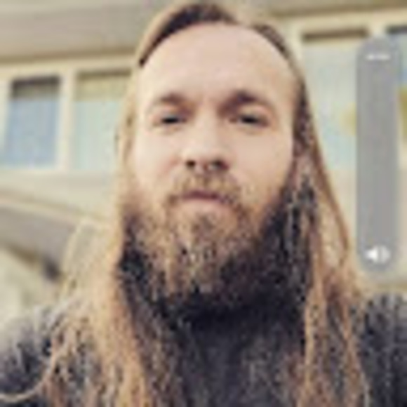 Profile Picture of Alex Kot (@alexkot12) on Poshmark