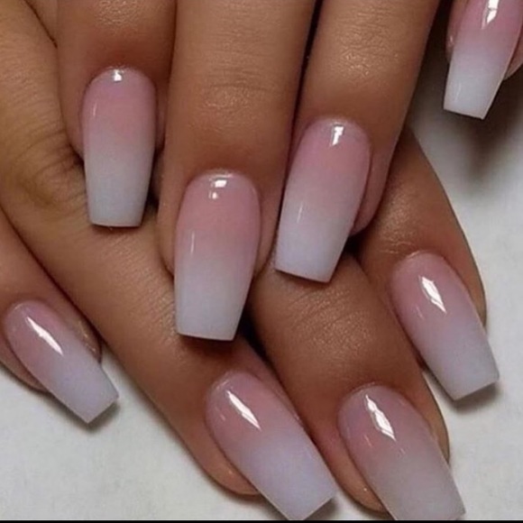 Profile Picture of Christiane Pires (@chrispires) on Poshmark