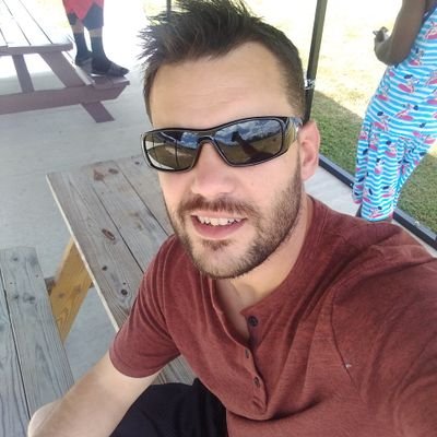 Profile Picture of Chris Loren (@loren_chris) on Twitter