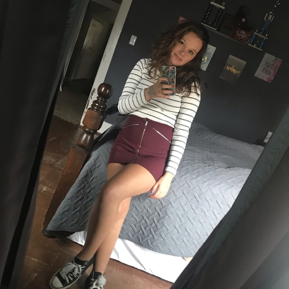 Profile Picture of Olivia Grillot (@ogrillot) on Poshmark