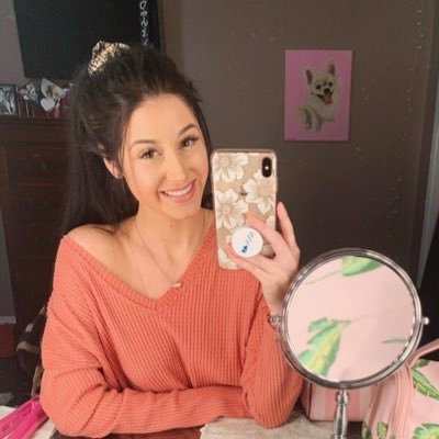 Profile Picture of Sara Welch (@_saraaaaaa) on Twitter