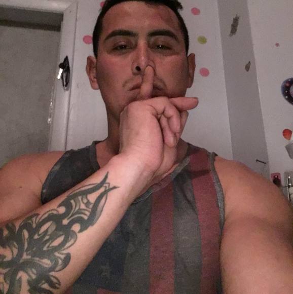 Profile Picture of Fernando Tejada (@fernandotejada) on Poshmark