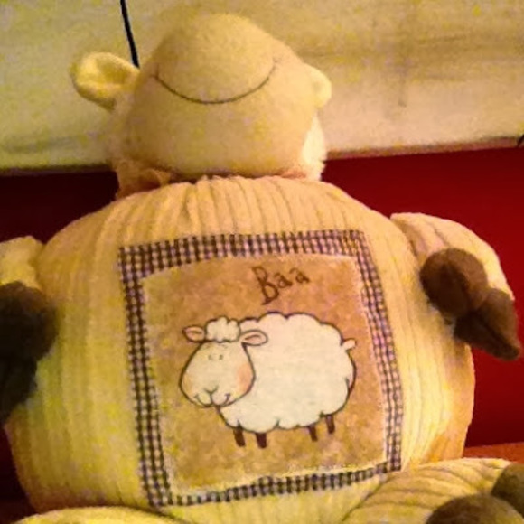 Profile Picture of Paule Caouette (@paulecaouette) on Poshmark