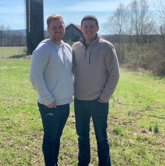 Profile Picture of Andrew Skinner (@andrewjskinner) on Poshmark