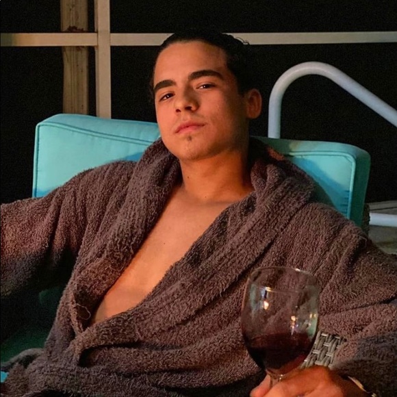 Profile Picture of Michael Merlino (@michael_merlino) on Poshmark