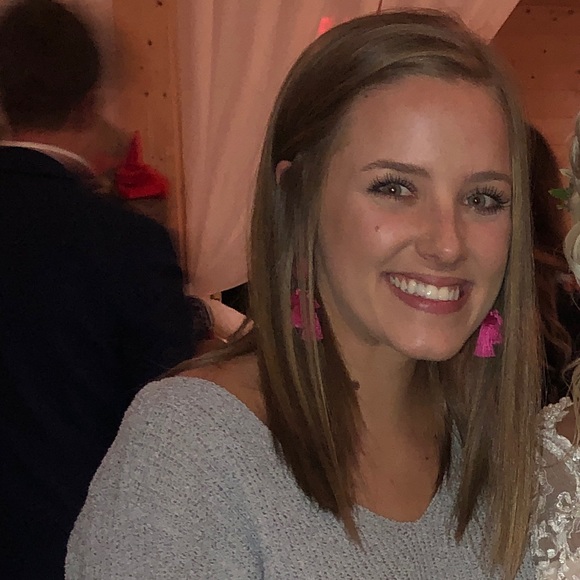 Profile Picture of Mackenzie Franklin (@mcf24541) on Poshmark