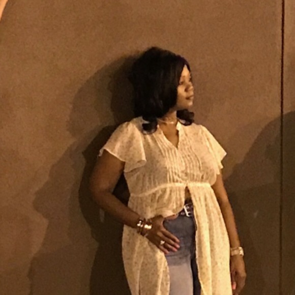 Profile Picture of Darnisha Carreathers (@darnisha_c) on Poshmark