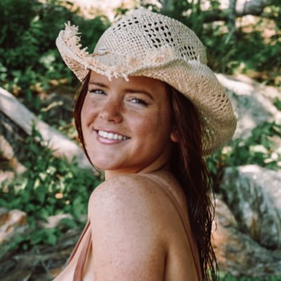 Profile Picture of Carli Lynch (@carl_lynchie) on Twitter