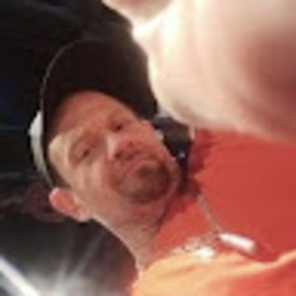 Profile Picture of Randy Niday (@randyniday01) on Poshmark