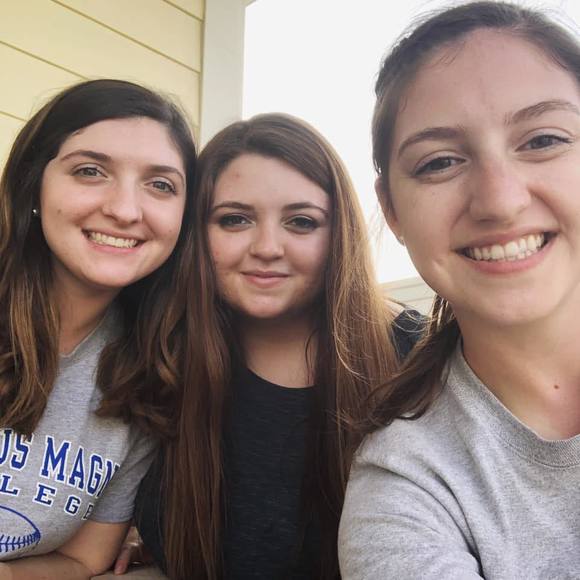 Profile Picture of Allison Labossiere (@16alabossiere) on Poshmark