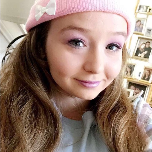 Marlys Taliaferro - Poshmark Profile Picture of Marlys Taliaferro (@marlysrebecca) on Poshmark