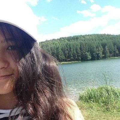 Profile Picture of Тупая 🌝 💫 (@LanaGordon21100) on Twitter