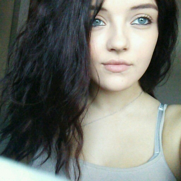 Profile Picture of Jenna Priestley (@jennamarie544) on Poshmark